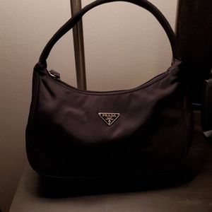 Small Prada purse - no certificate of authenticity